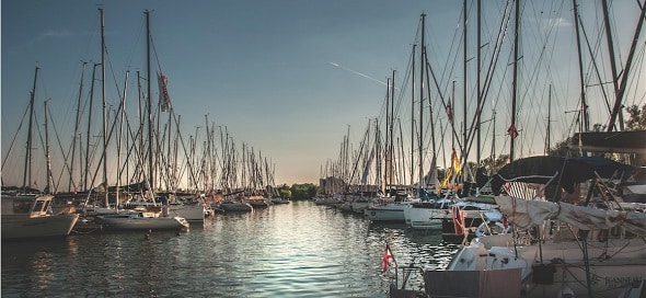 Szlavicsek Judit: Légy/ott